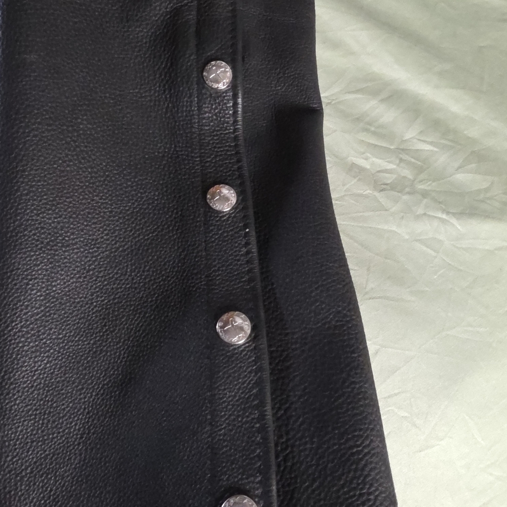 Women's Black Leather Chaps And Gloves Bundle - Picture 5 of 10